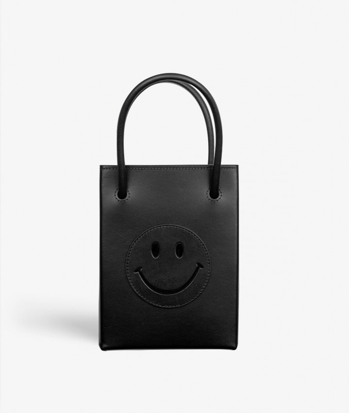 Essential Crossbody Taske Smiley Vegetable Tanned Black